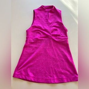 Lululemon tank.